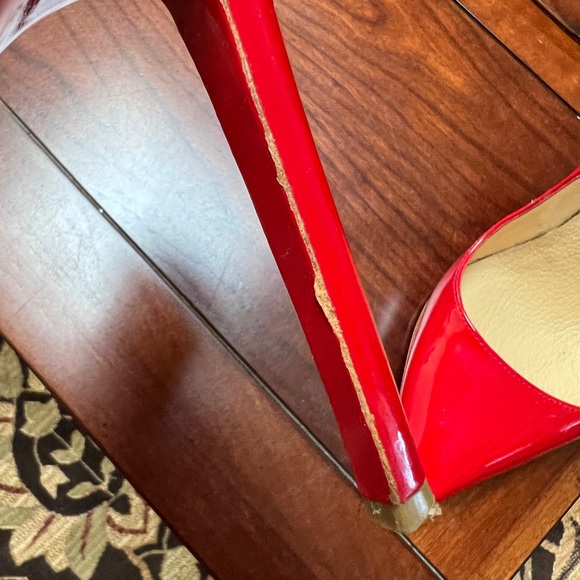 STEAL OF THE DAY AUTHENTIC - FLASH TODAY ONLY ⭐️✨LOUBOUTIN RED HEELS👠 - Picture 13 of 17